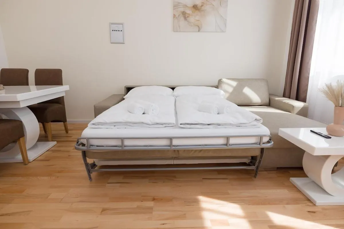 Apartment Close To Schoenbrunn I Bright Flat, Fast Wifi Vienna Austria